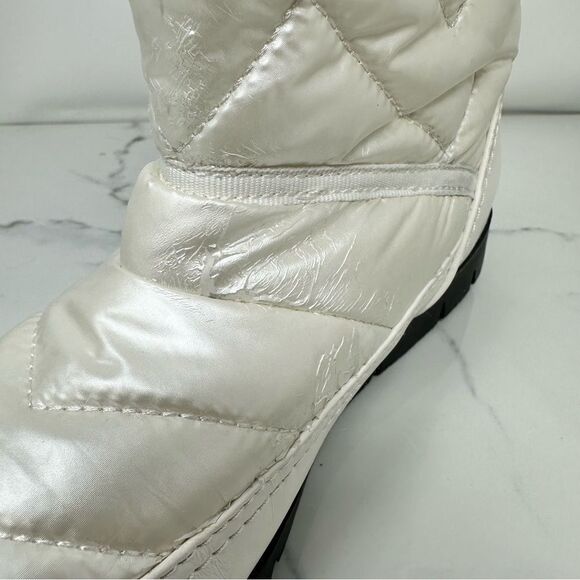 Madden Girl Icicle Boots- Size 6.5 - Picture 10 of 13